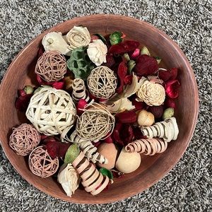 Decorative Table Decor